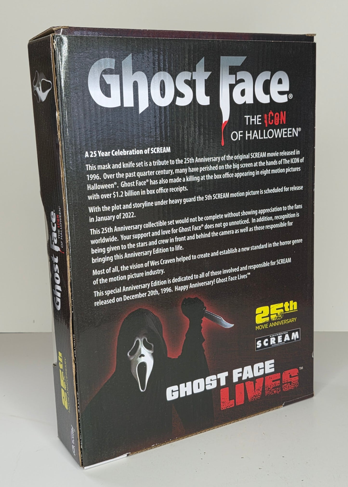 Ghostface Scream 25th Anniversary Collectors Set