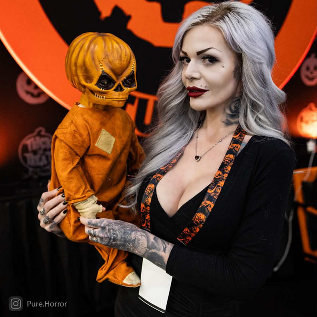 *Pre-Order* Trick 'r Treat - Ultimate Sam