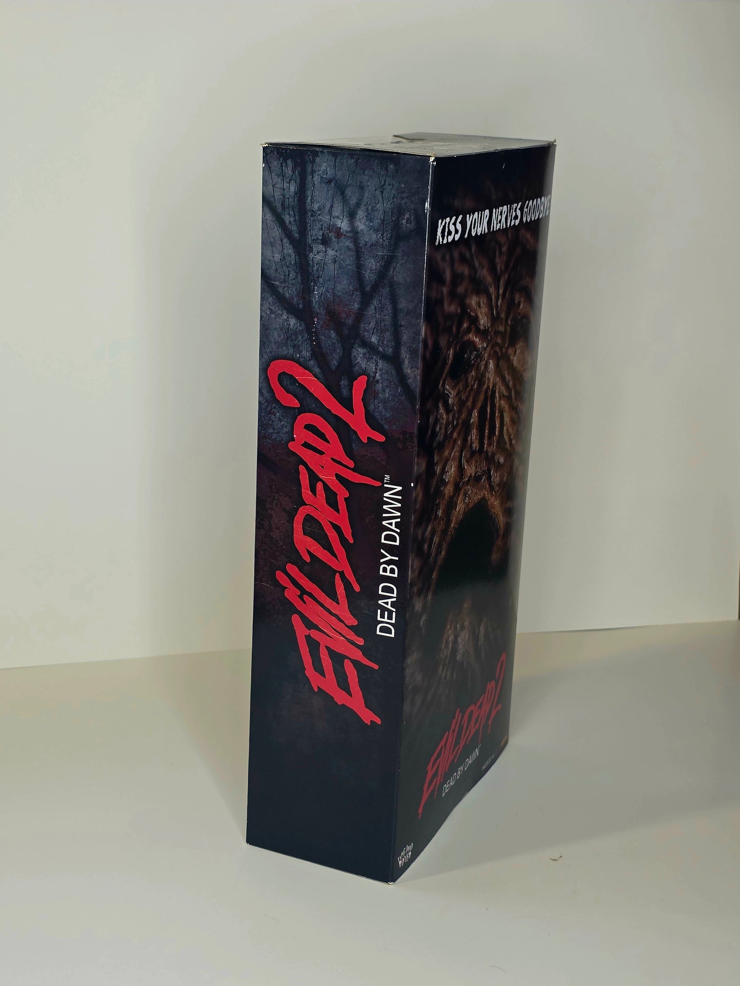 Living Dead Dolls - Presents - EVIL DEAD 2 - Dead By Dawn - Ash Williams