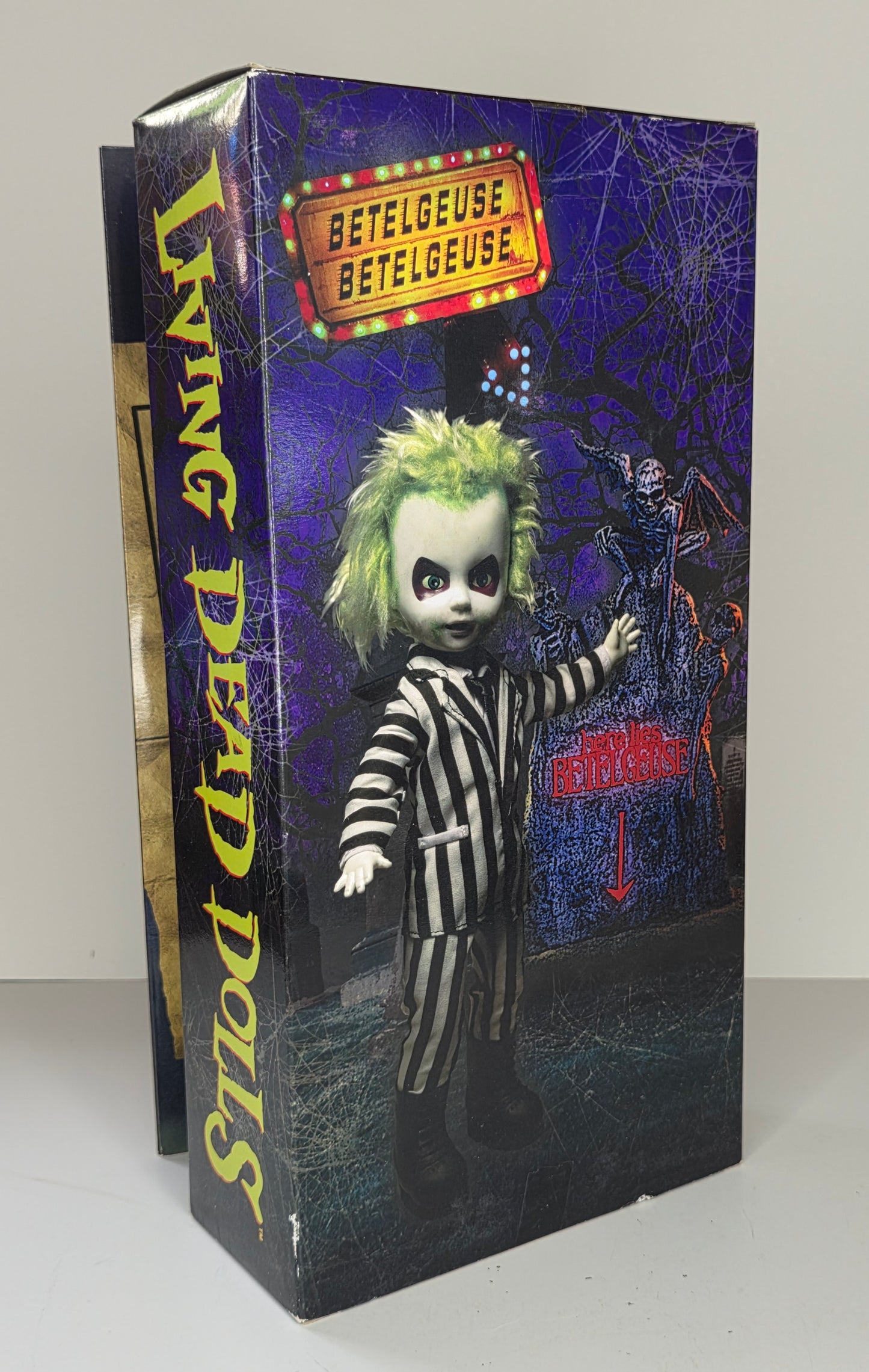 Living Dead Dolls "Beetlejuice"