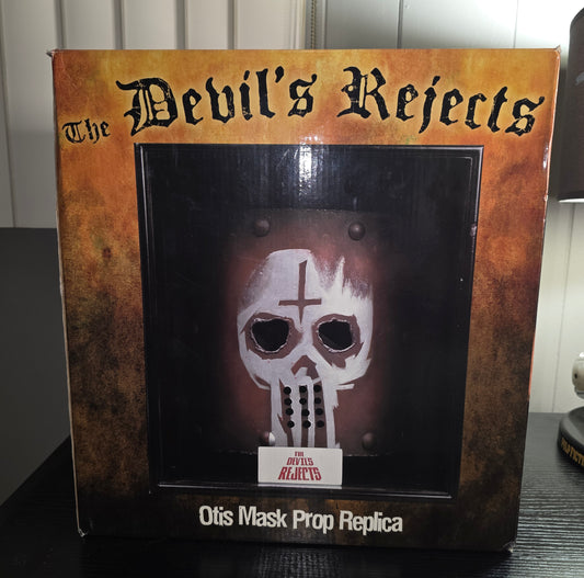 VERY RARE! AUTOGRAPHED Neca "The Devils Rejects" Otis Mask SIGNED By Bill Moseley (99/500)